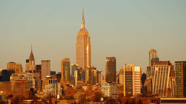 New York'taki Empire State Binası'nın fotoğrafı. 